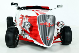 Illustration for article titled Mini Hot-Rods - Berlins newest Tourist Attraction